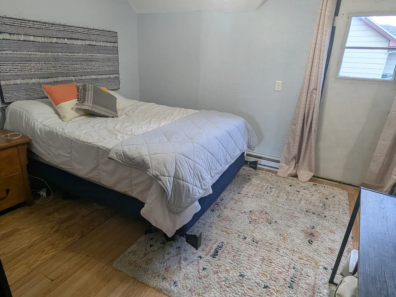 2 bed, $1,100 — Photo 3