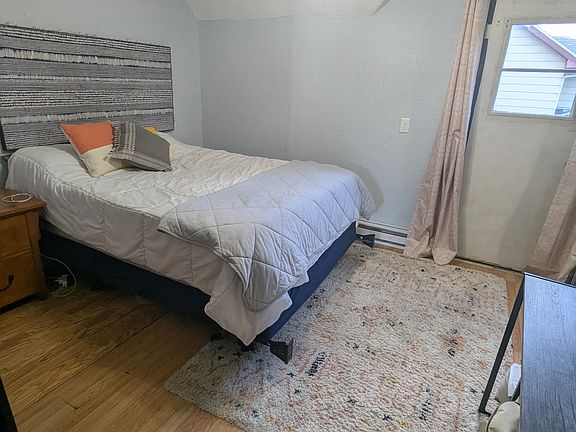 3rd image of 303 1/2 N Rankin St #1/2