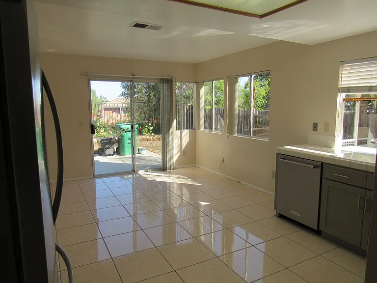 5168 Baywood Cir — Photo 8