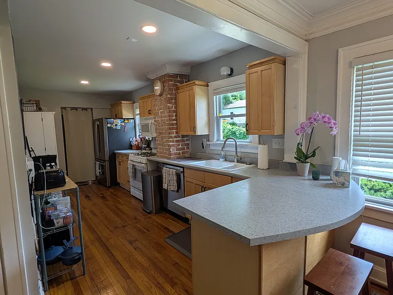 5025 Tracy Ave — Photo 9