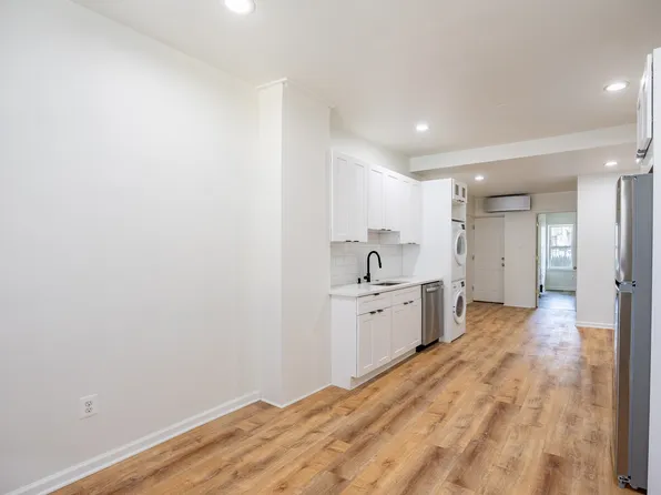 68 W Rockland St, Philadelphia, PA
