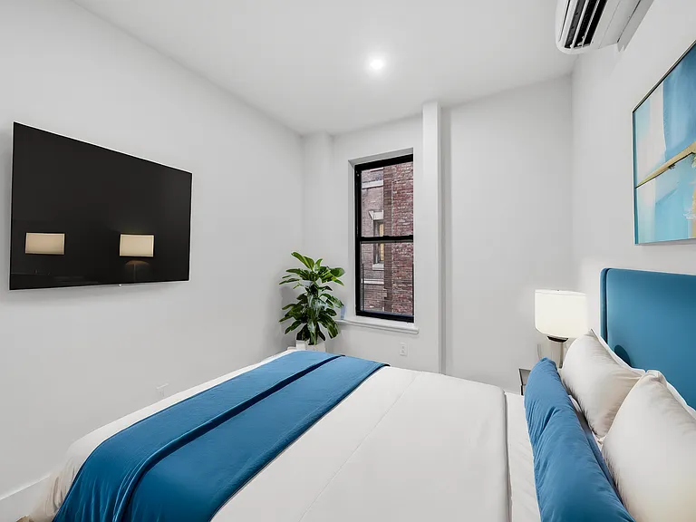 312 Manhattan Ave #4D — Photo 7