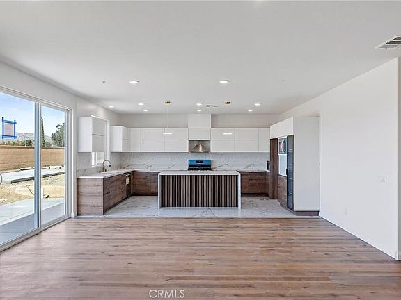 4th image of 14424 Buvan Ct