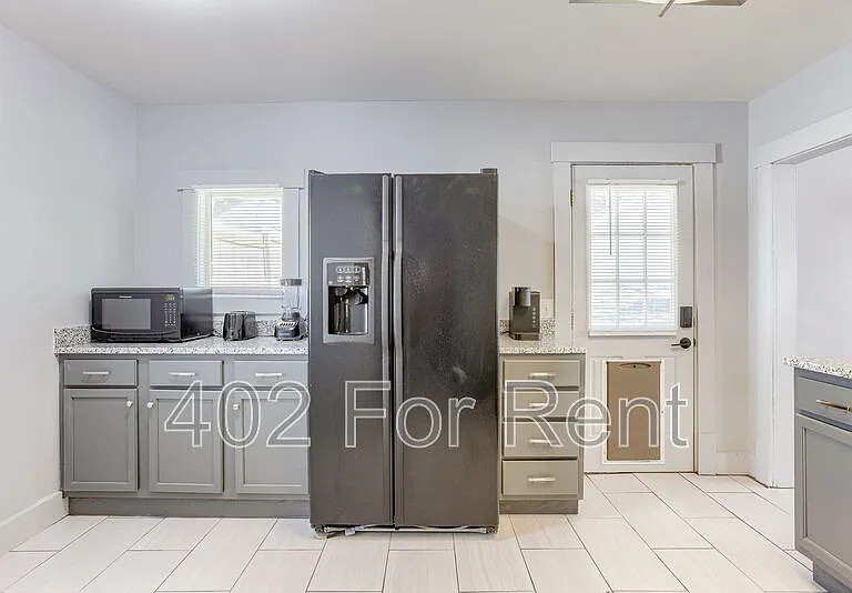 4806 Charles St — Photo 16