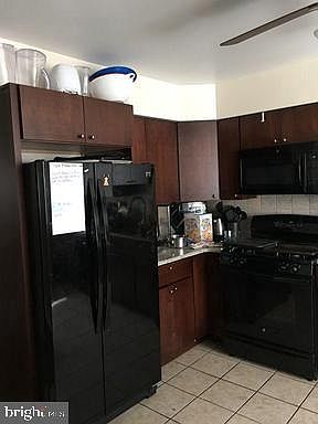 3rd image of 1600 W Diamond St #Bed
