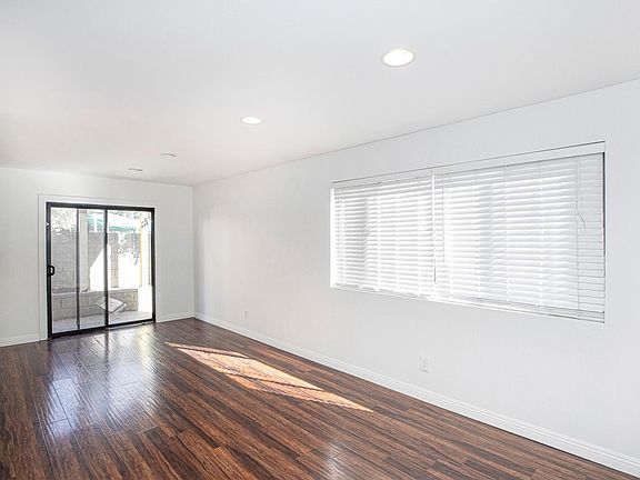 5th image of 357 W Milford St