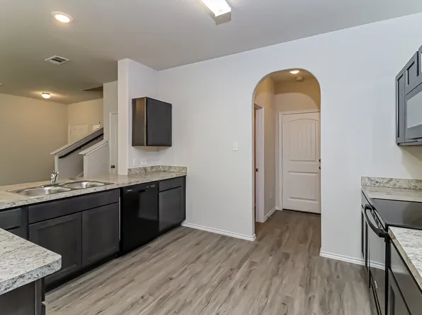 1404 Chase Canyon Way, Fort Worth, TX 76112
