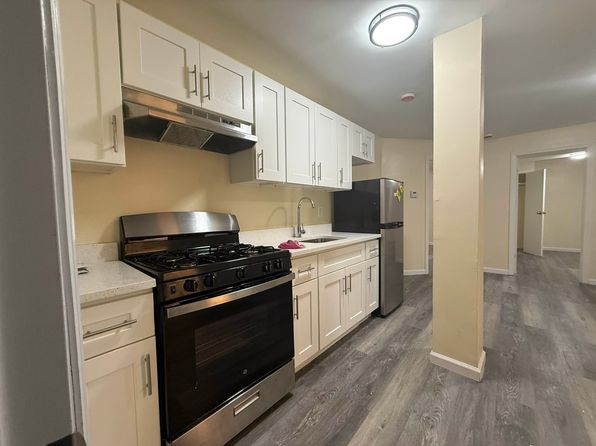 23 Beach Channel Dr #16