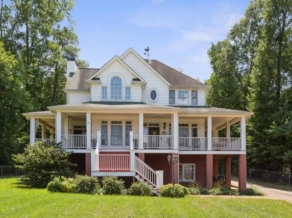 606 Morningside Dr, Hiram, GA 30141