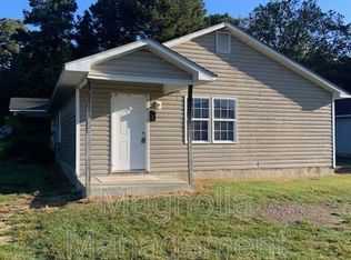 615 Alexander Ave, Henderson, NC 27536