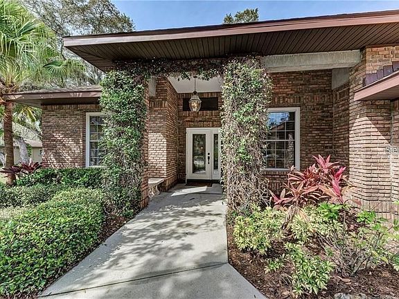 2nd image of 84 Arbor Oaks Dr