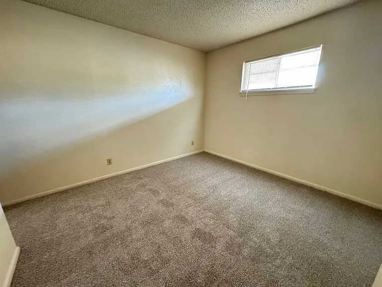 808 Safady Ave — Photo 6