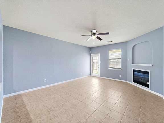 5th image of 10010 Deer Track Ct
