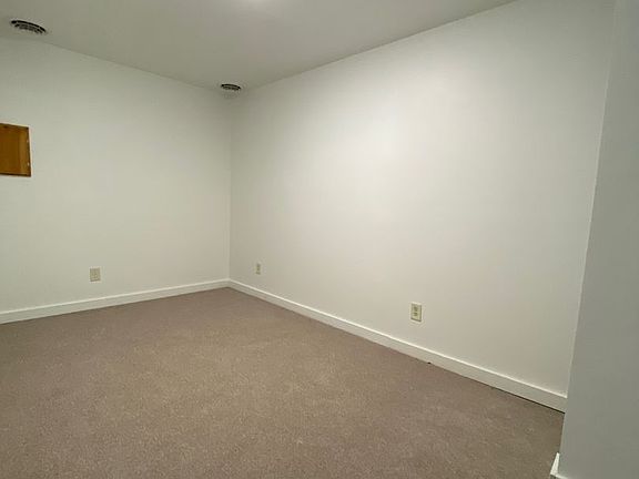 5th image of 313 Galesburg Rd #250