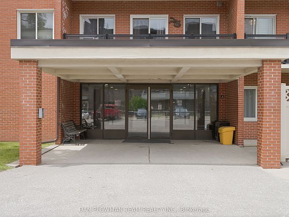 3rd image of 131 Taunton Rd E #204