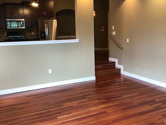 2nd image of 1407 Wilson Ave APT 200