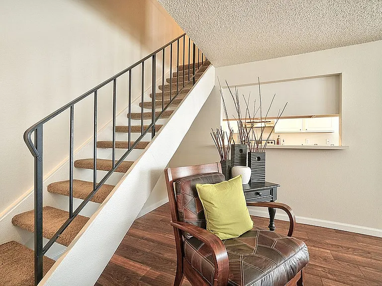 2897 NE Rene Ave — Photo 30