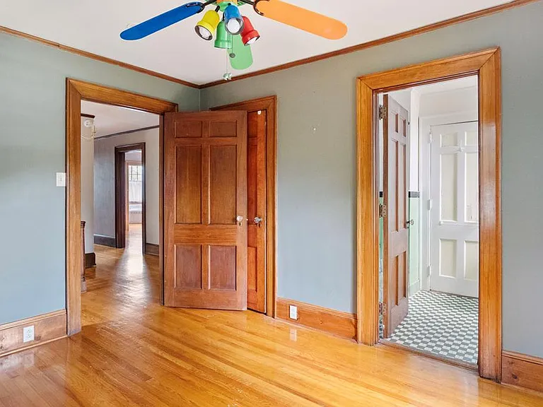 290 Long Crescent Dr — Photo 37