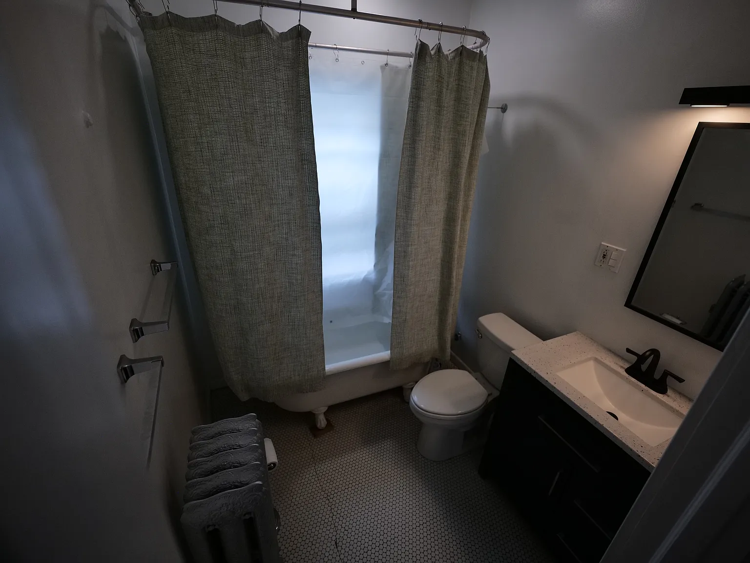 2 bed, 1200 sqft, $1,500 — Photo 3