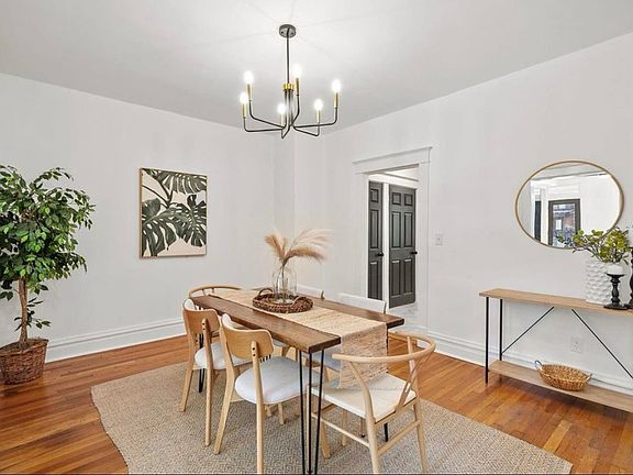 3rd image of 3905 Wyoming St #3905