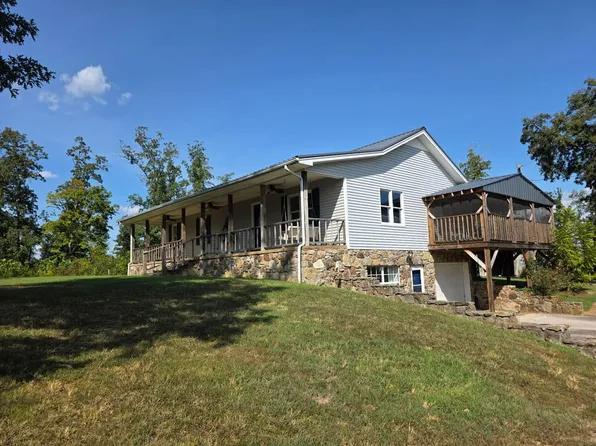 119 Kelleys Chapel Rd, Waynesboro, TN 38485