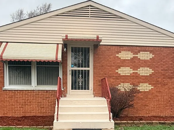 117 W 158th Pl, Harvey, IL 60426