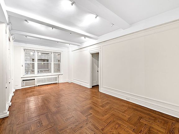 4th image of 30 5th Ave APT 5