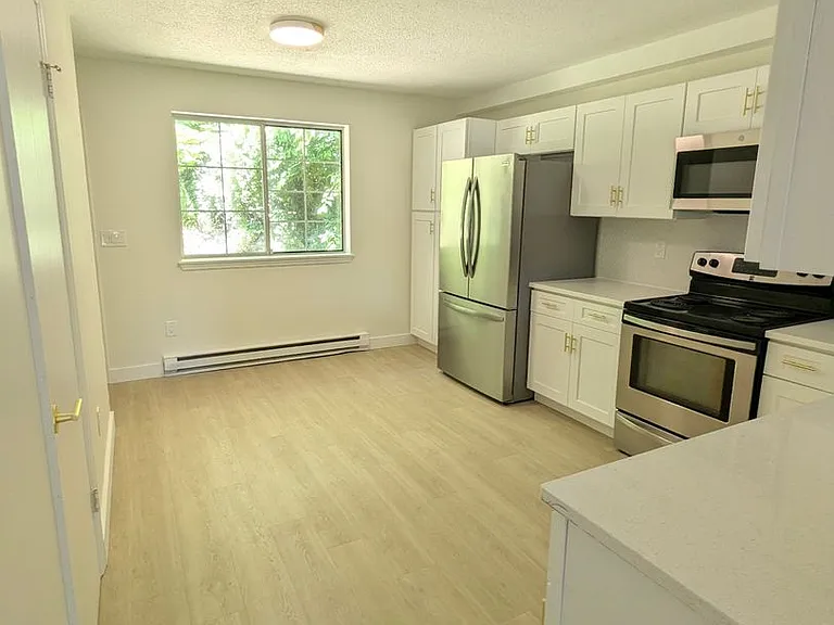 446 Perkins Ave — Photo 3