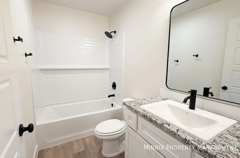 2161 Langford Ave — Photo 16