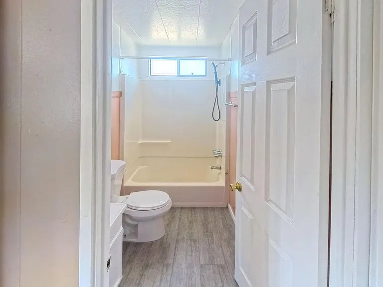 30100 Lakeview Ave — Photo 20