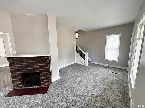 5th image of 243 Madison St