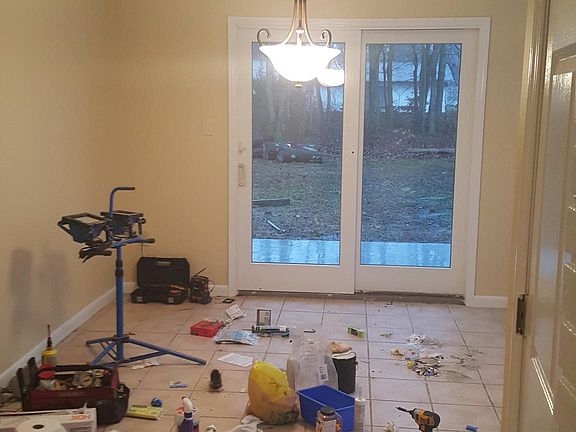 5th image of 316 Predmore Ave