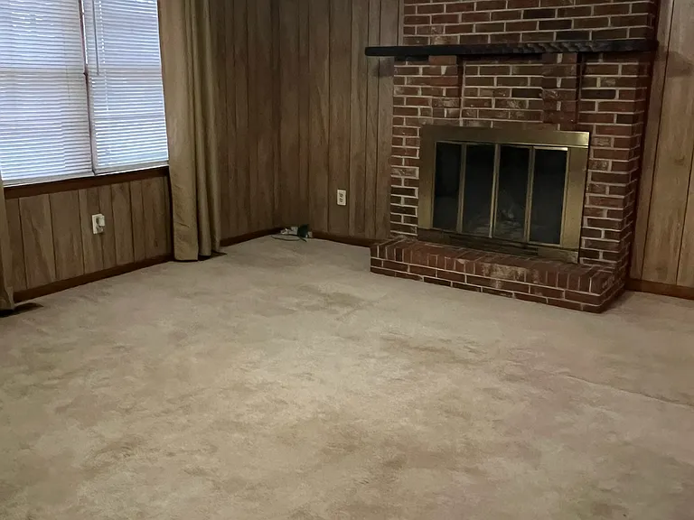100 Rollingwood St — Photo 7