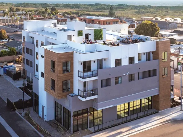 402 W Grand Ave #302, Grover Beach, CA 93433