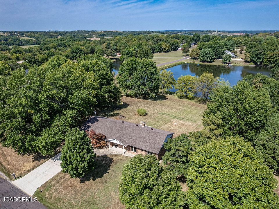 1st image of 7805 Twin Lake Dr
