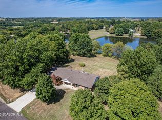 7805 Twin Lake Dr, Jefferson City, MO 65101