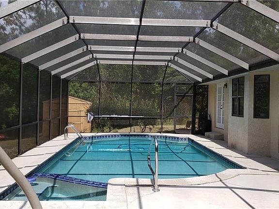 5th image of 2555 W Dolphin Dr