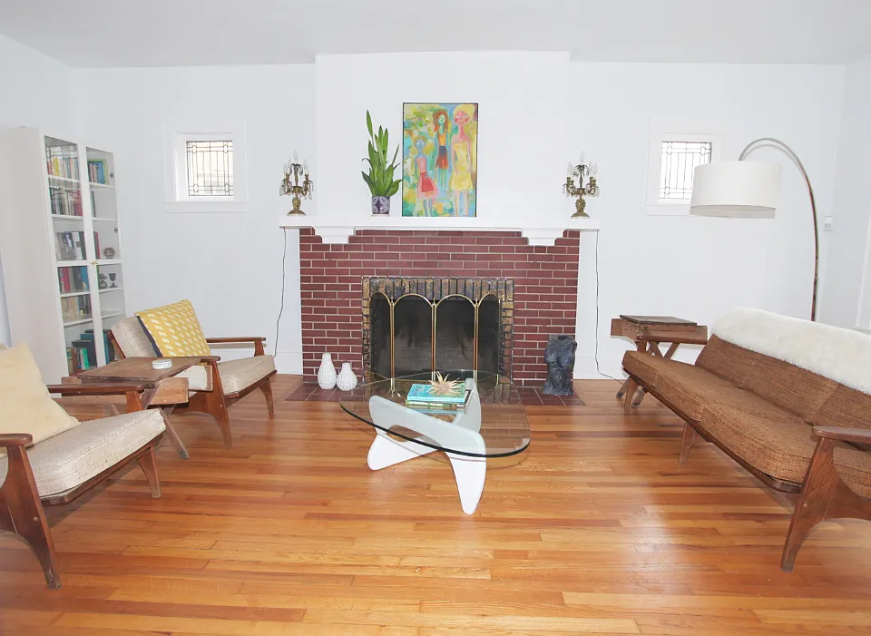 1701 Edison St