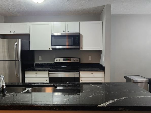 8854 Eagleview Dr APT 3