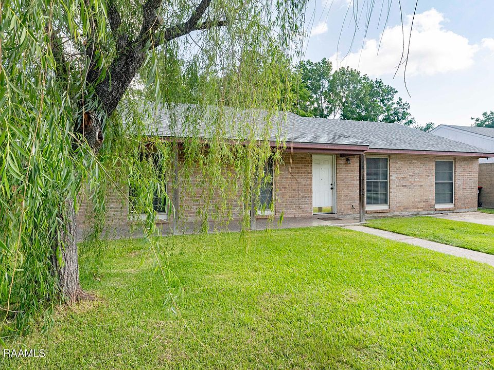1st image of 114 Pamela Dr