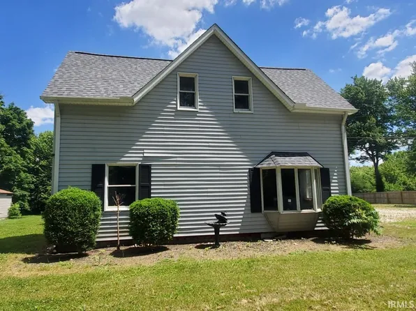 110 N Pond St, Freelandville, IN 47535