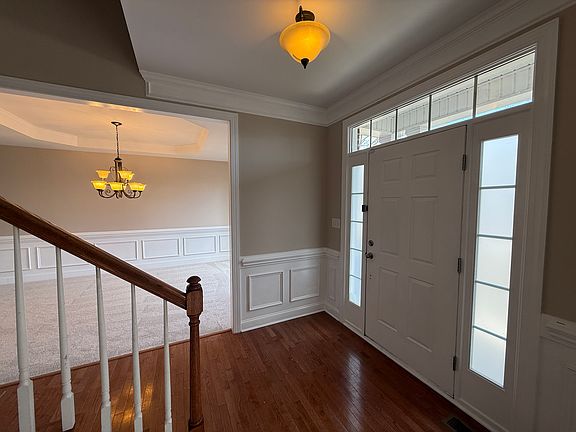 5th image of 3993 N Lakeshore Rd