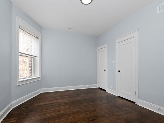 5th image of 4326 S Michigan Ave APT 3