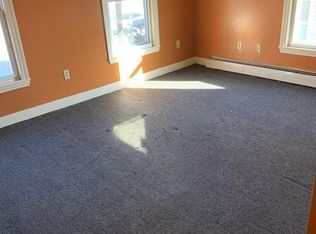 4 Hildreth St #2, Lowell, MA 01850