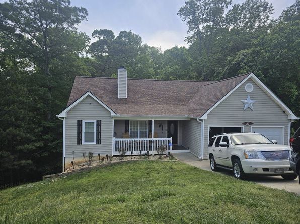 3394 Royal Oaks Dr, Gainesville, GA 30506
