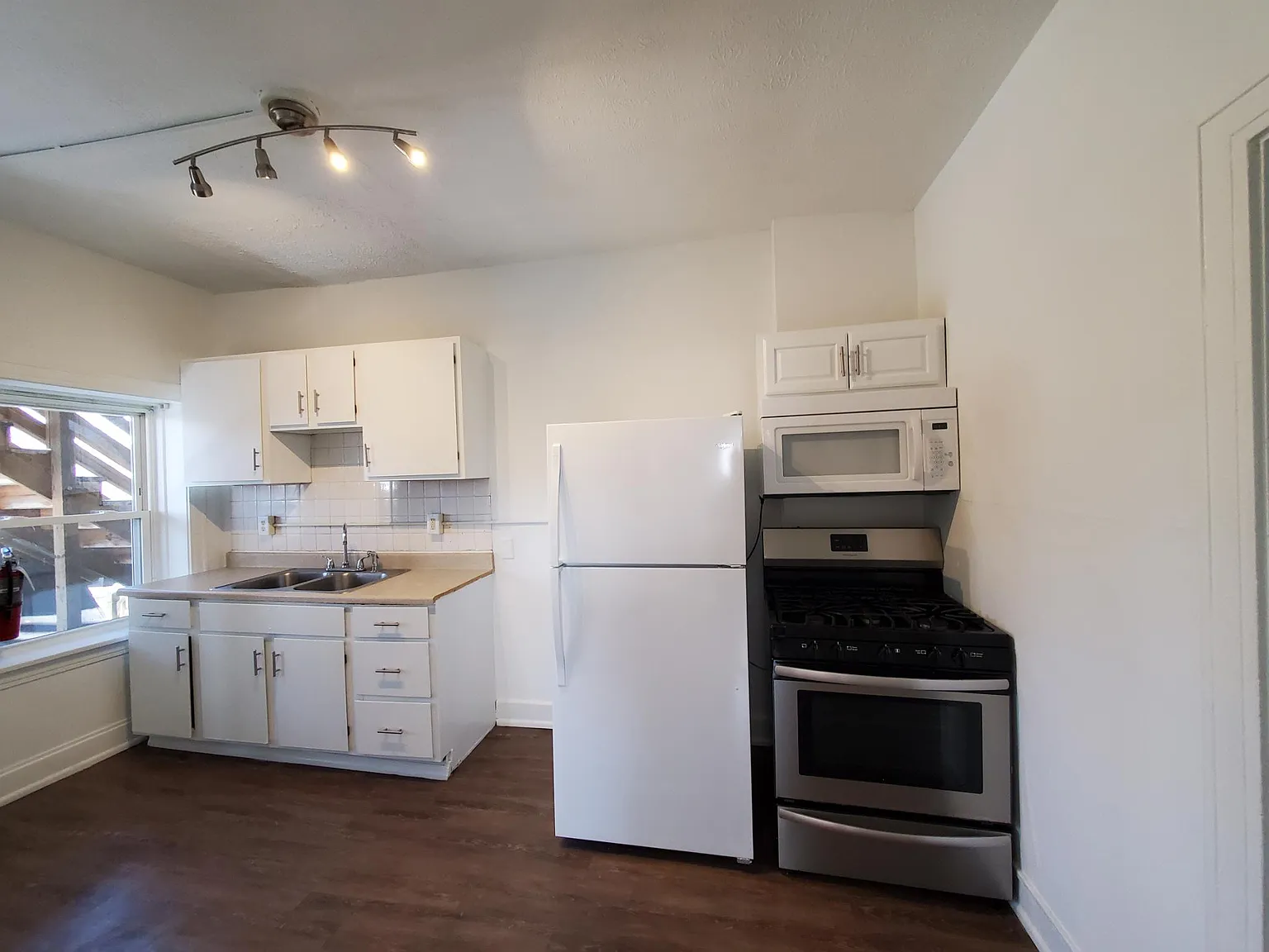 206 S Mantua Street - 2 — Photo 2