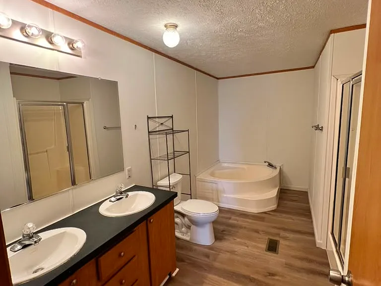 5410 Highway 467 — Photo 10
