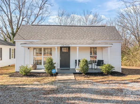 19705 S Ferry St, Cornelius, NC 28031
