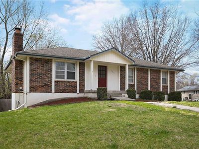 1209 W Elm St, Greenwood, MO, 64034