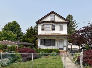 12-16 120th St, College Point, NY